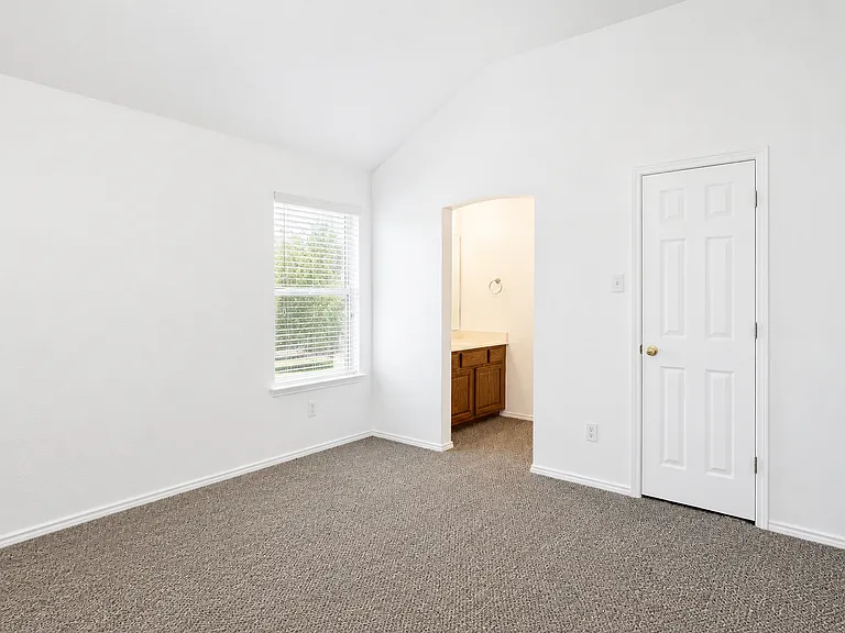 10057 Wyndbrook Dr — Photo 22