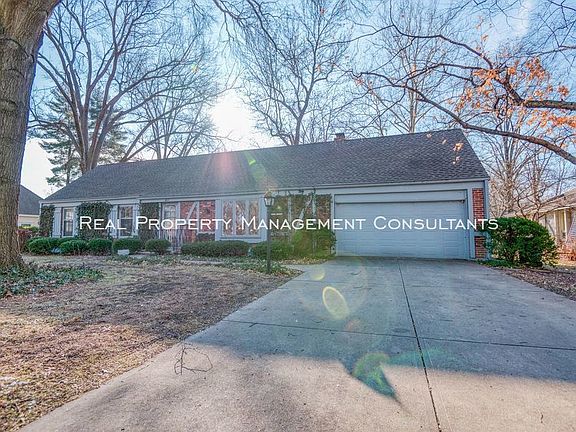 4th image of 3211 W 82nd St