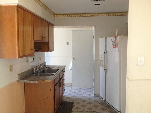 4th image of 18W028 14th St
