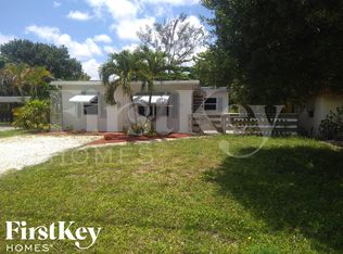 1917 SW 28th Way, Fort Lauderdale, FL 33312