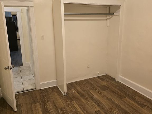 4th image of 134 Winfield Ave #6
