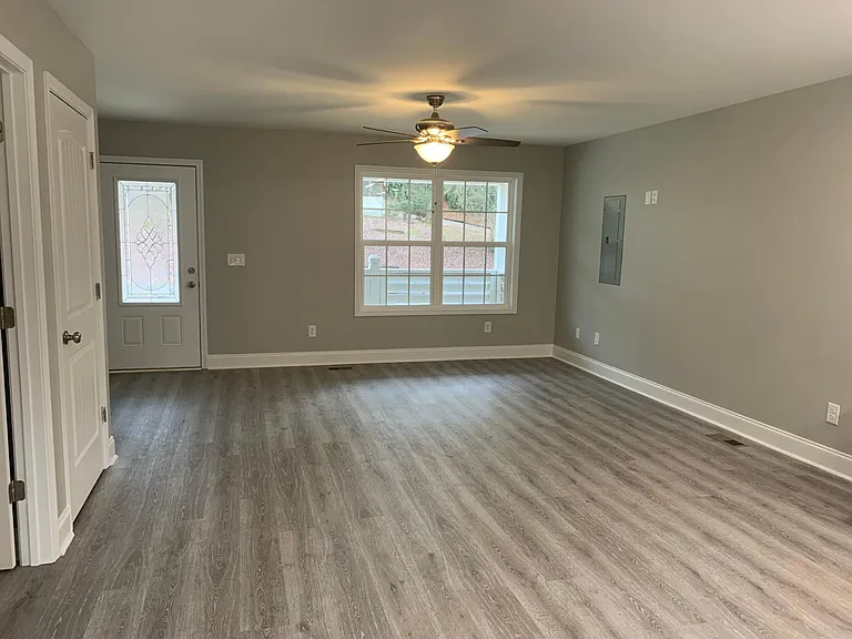 821 Martin Luther King Jr Blvd — Photo 5