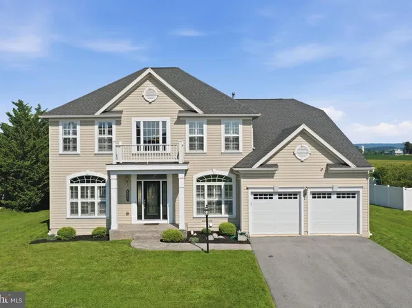 6055 Mountain View Dr #15, Chambersburg, PA 17202