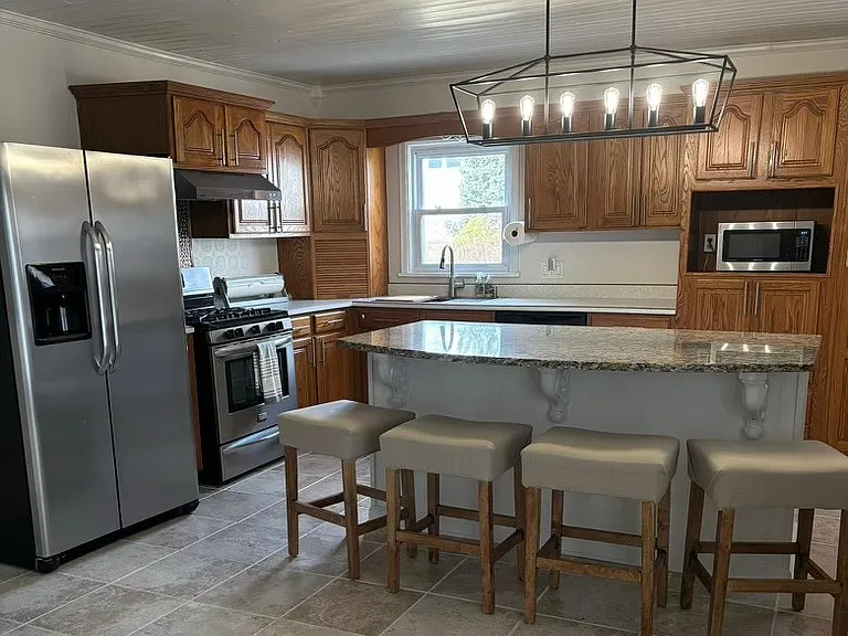 608 N Slate St — Photo 6