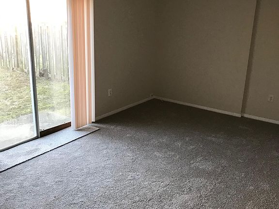 2nd image of 8640 Gambier Hbr