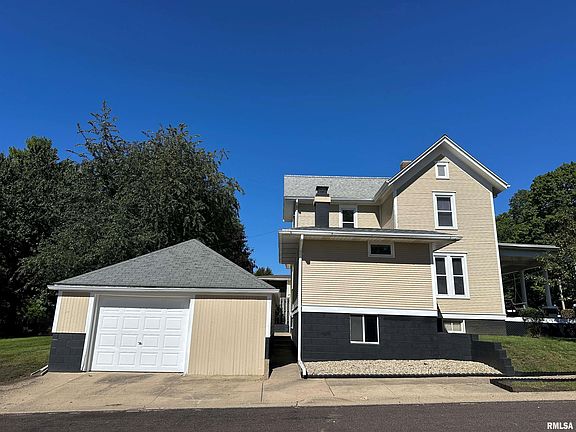 5th image of 308 S Pine St