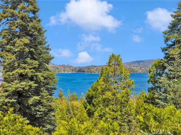 325 Mittry Ln #108, Lake Arrowhead, CA 92352