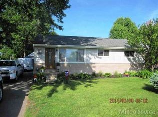 44060 Utica Rd, Utica, MI 48317