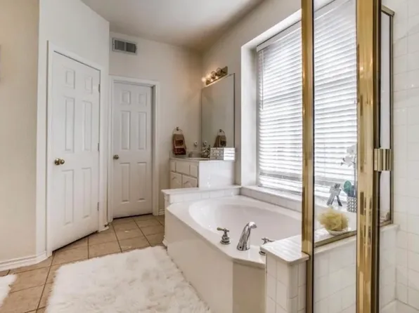 5231 Kathryn Dr, Grand Prairie, TX 75052