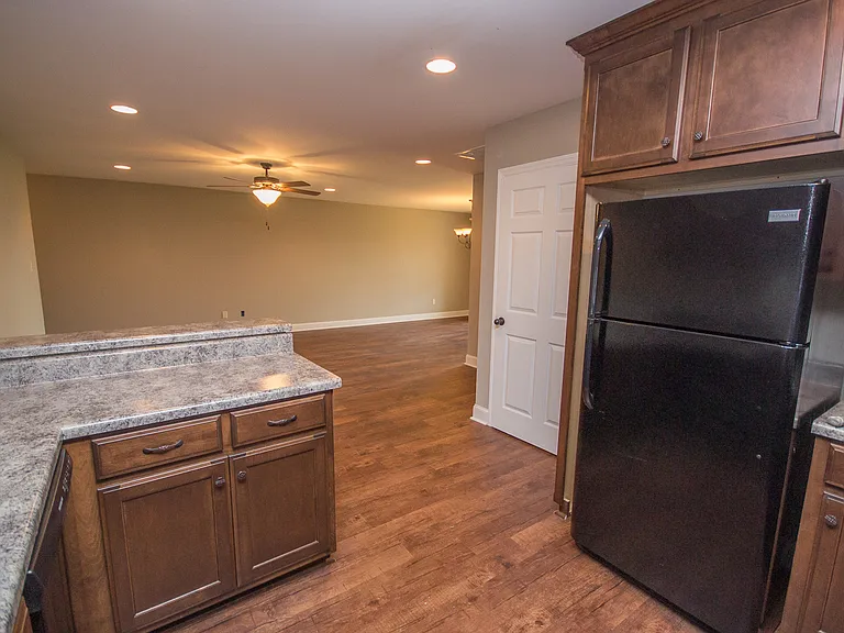 25267 Everblake Dr — Photo 9