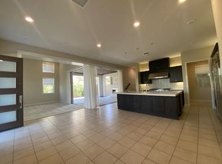 160 Crossover, Irvine, CA 92618