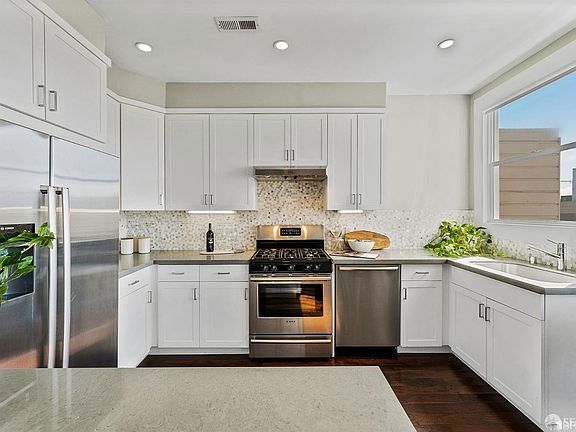 5th image of 1725 Hyde St APT 4