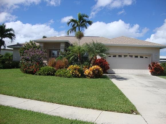 1st image of 768 Rose Ct