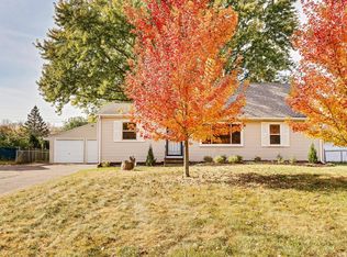 5915 Carlson St, Shoreview, MN 55126