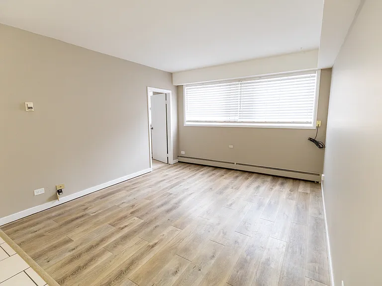 2080 20th Ave — Photo 10