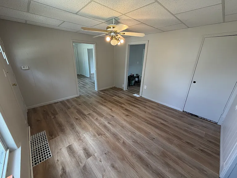 11145 N Saginaw St #1 — Photo 1