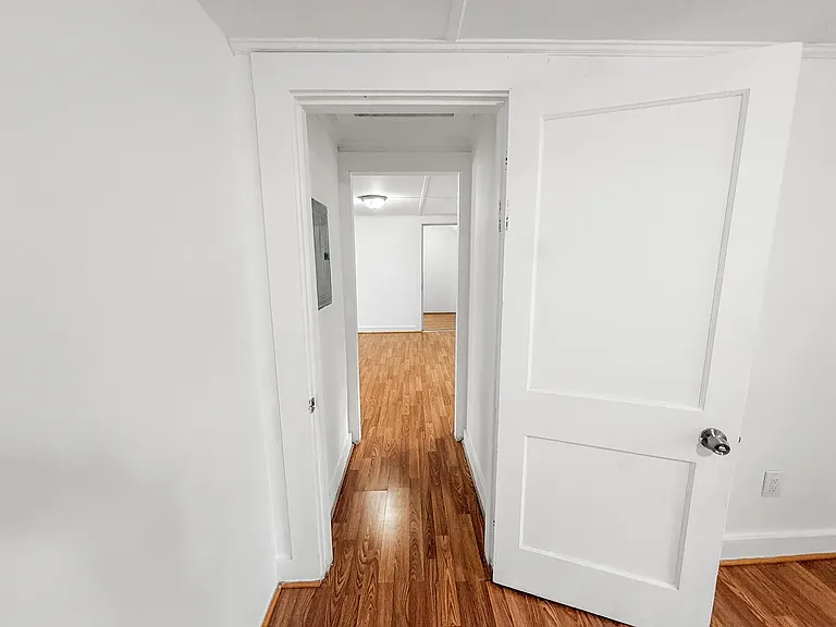 230 King St #B — Photo 10