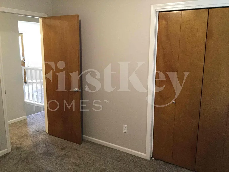 1405 Andrea Dr — Photo 9