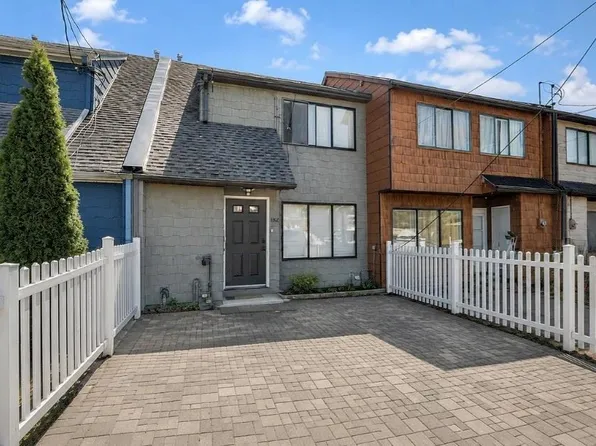 182 Arlington Pl, Staten Island, NY 10303