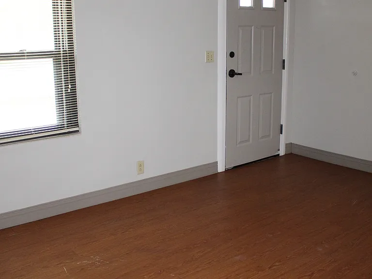 Ridgeview Apartments — Photo 14