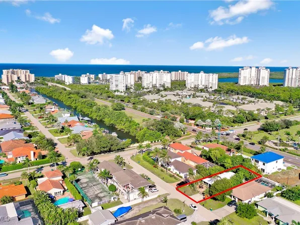 509 110th Ave N, Naples, FL 34108