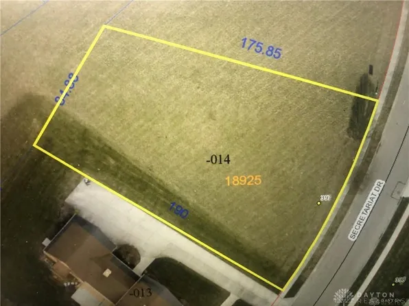 397 Secretariat Dr, Springfield, OH 45503