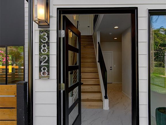 2nd image of 3828 35th Avenue W #A