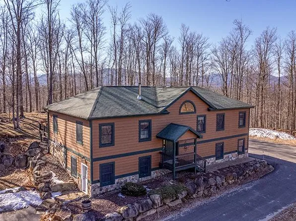 50 Ironwood Ln, Saranac Lake, NY 12983