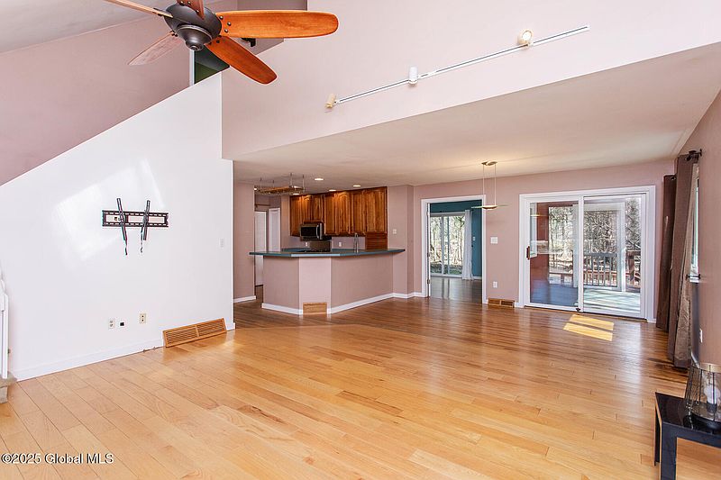 2nd image of 136 Meadow Brook Road