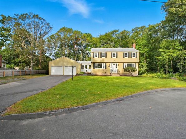 31 Stone Dr