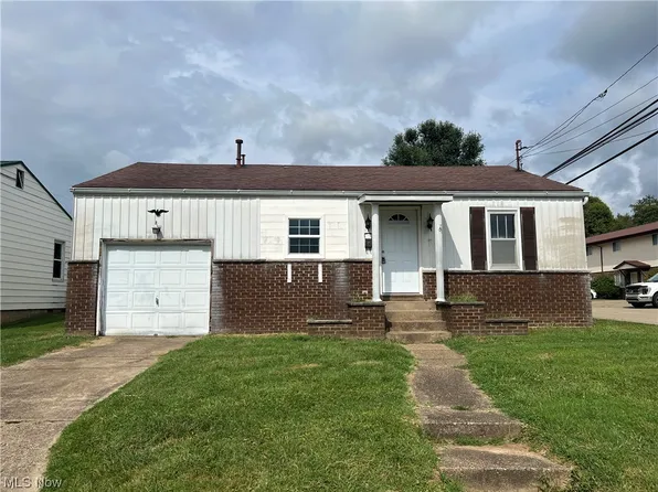 803 34th St, Vienna, WV 26105