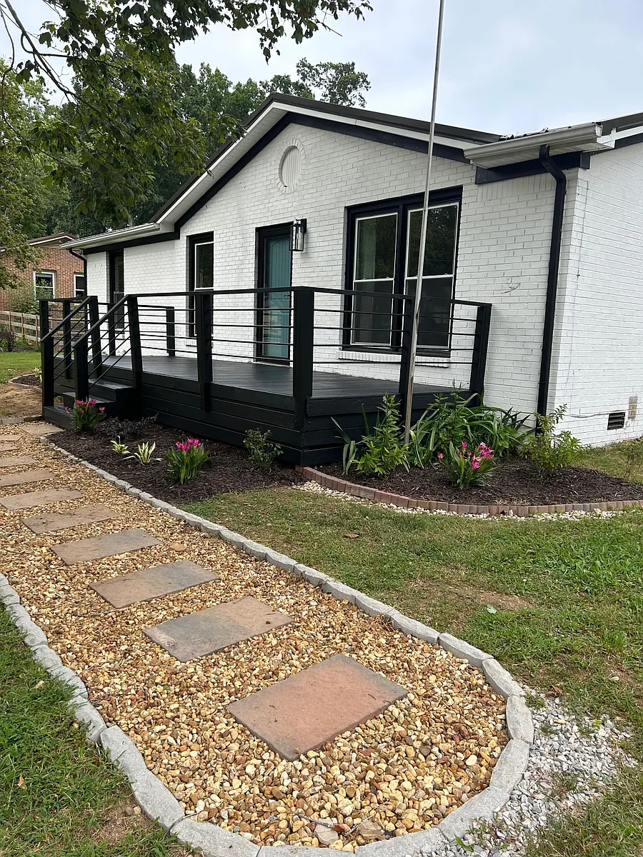 Building Photo - 2632 Owens Dr