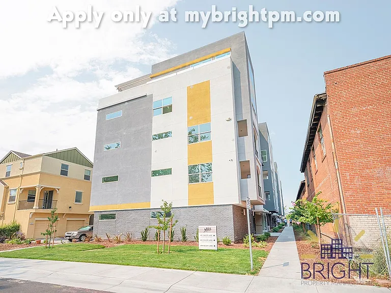 The Flats at The Mill at Broadway — Photo 10