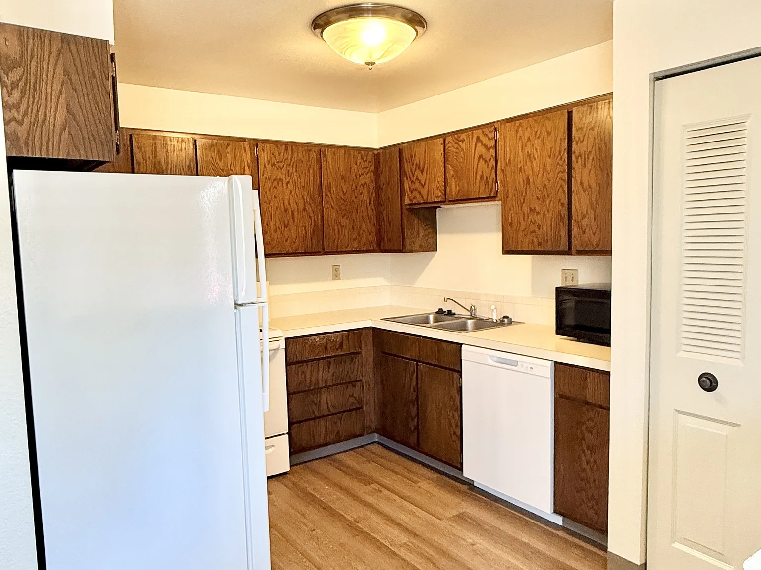 2717 West 22nd Street - 6 — Photo 4