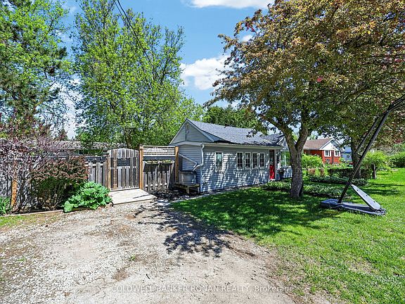 2nd image of 246 Weir St