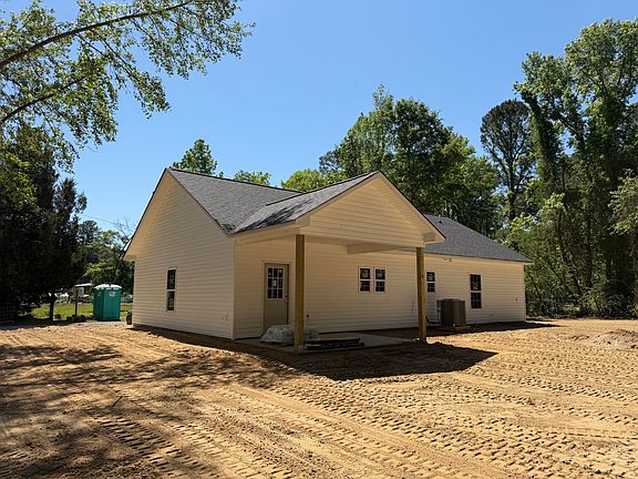 4th image of 217 Starr Rd