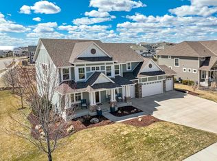 19373 Huxley Ave, Lakeville, MN 55044