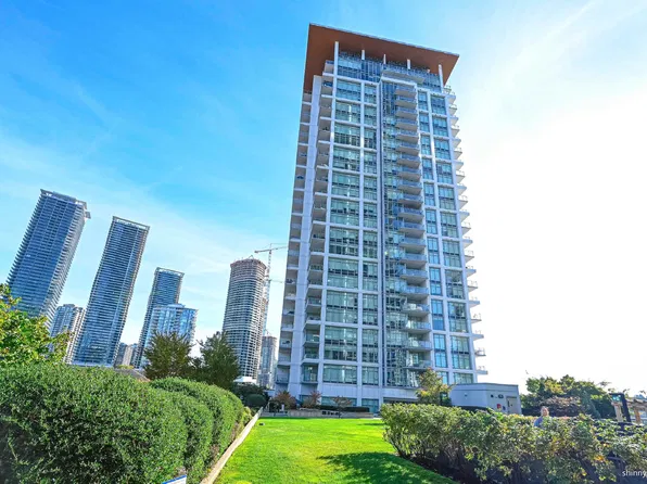 2351 Beta Ave #2307, Burnaby, BC V5C 5L7