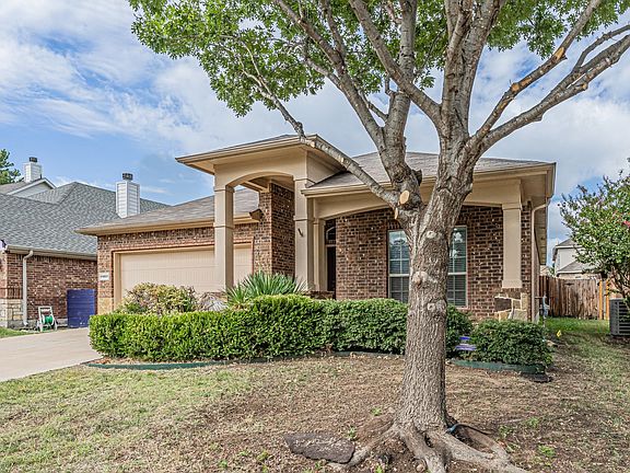3rd image of 11801 Basilwood Dr