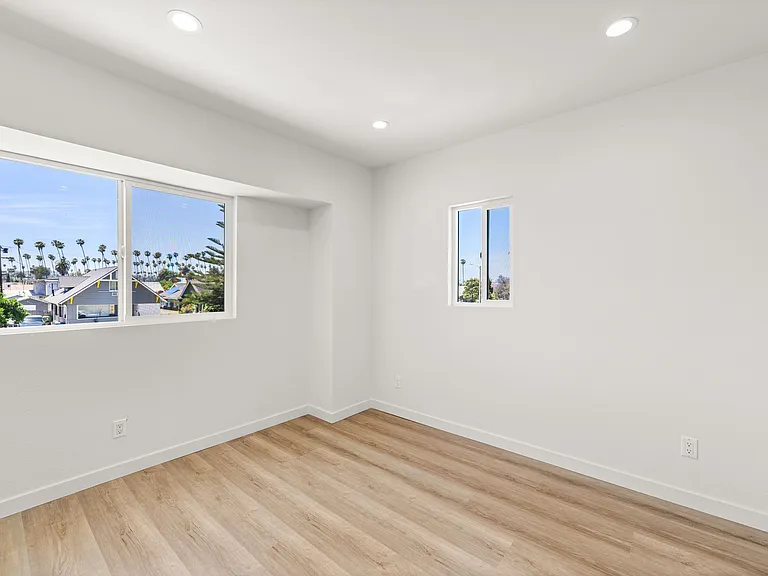 4700 S Gramercy Pl #4702 — Photo 10