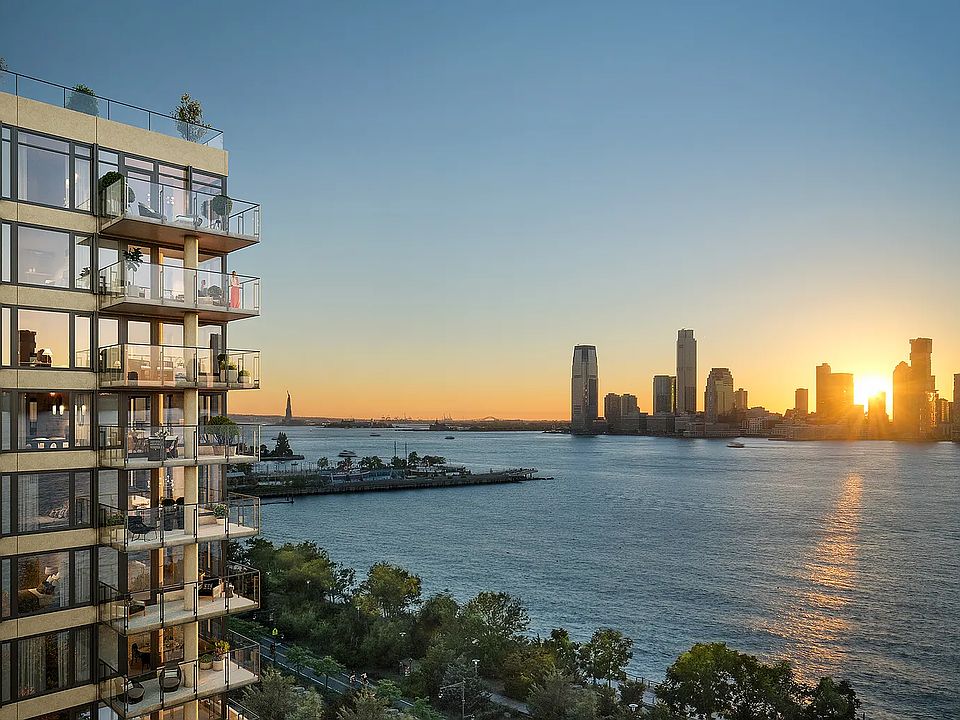 1st image of 450 Washington St Penthouse 1602