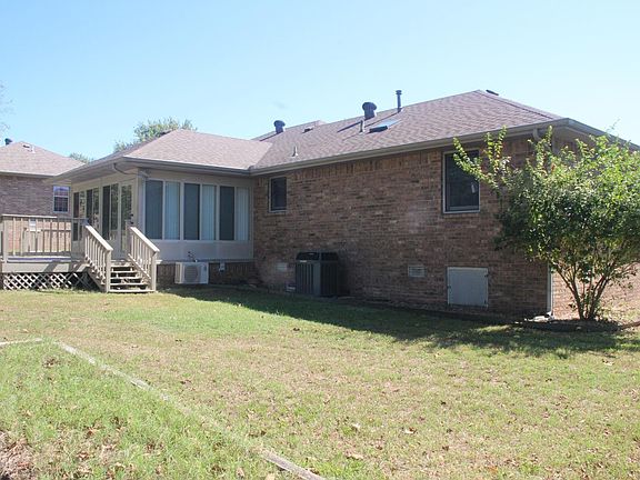 4th image of 69 Abby Ln
