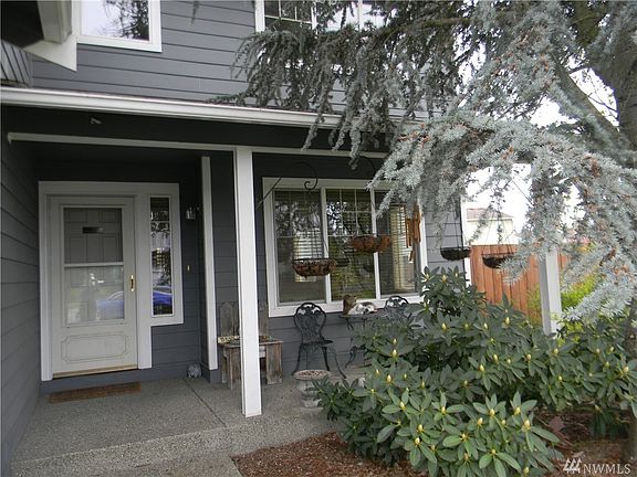 2nd image of 2608 185th Street Ct E