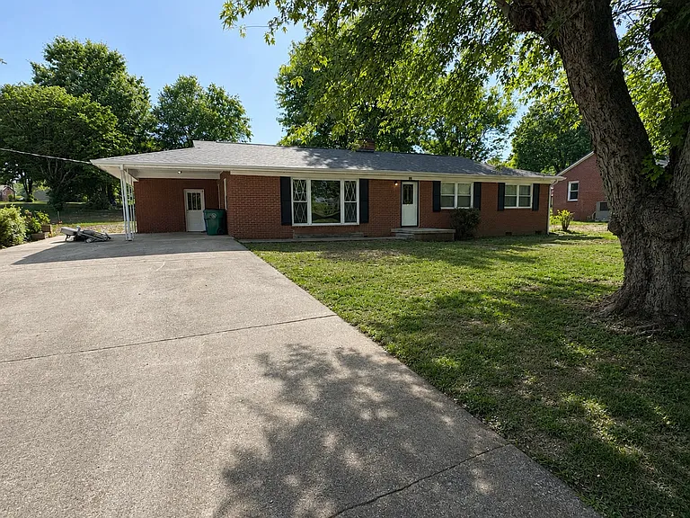 523 Lee Dr — Photo 14