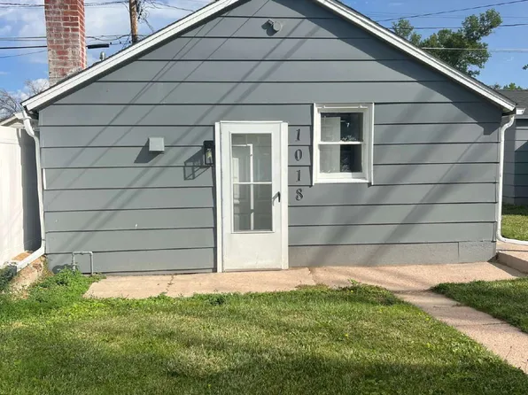 1018 E 20th St, Cheyenne, WY 82001