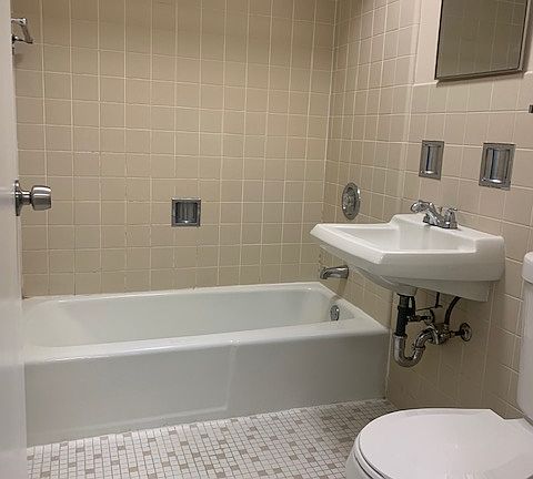4th image of 390 Executive Dr #305
