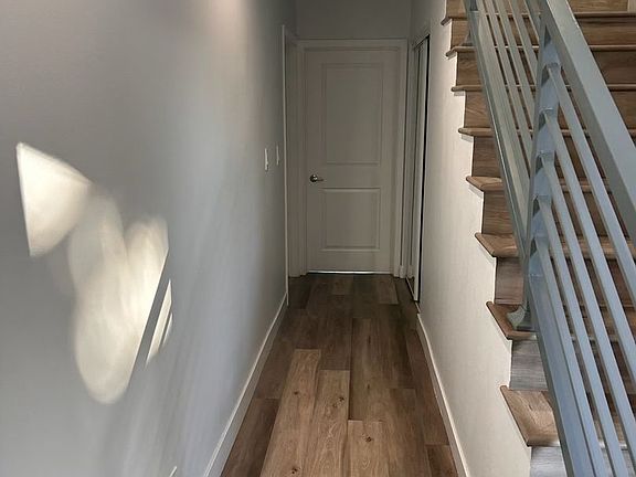 4th image of 2304-2306 Carmona Ave