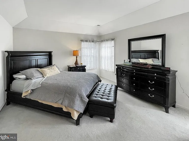62 Shelley Cir — Photo 11