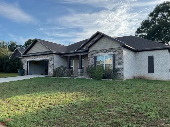 215 Southern Winds Dr, Enterprise, AL 36330