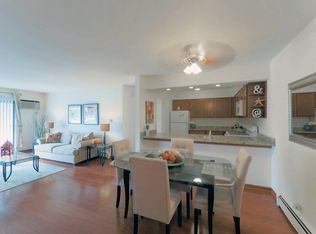 2280 Hassell Rd #2150111, Hoffman Estates, IL 60169